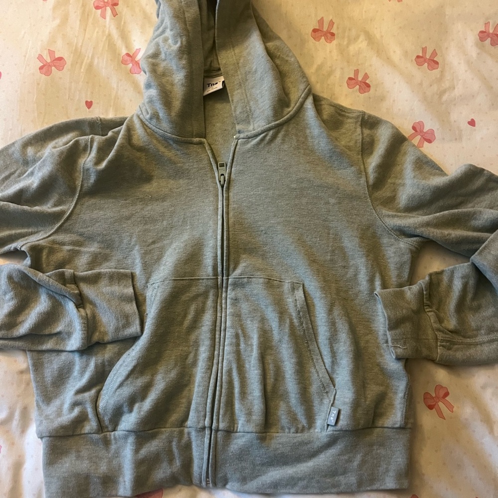 Aritzia TNA sweater